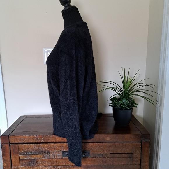 Bleu Gray Eyelash Sweater Women's Small Black Cozy Crewneck Top - Picture 2 of 13